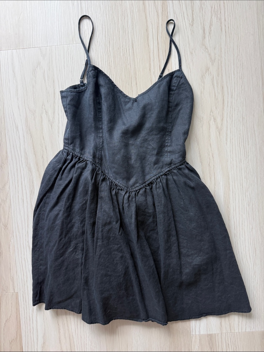 Wilfred Black Linen-Blend Spaghetti Strap Mini Dress size 2 Aritzia
